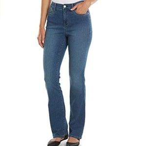 Gloria Vanderbilt Jordyn Curvey Barely Boot